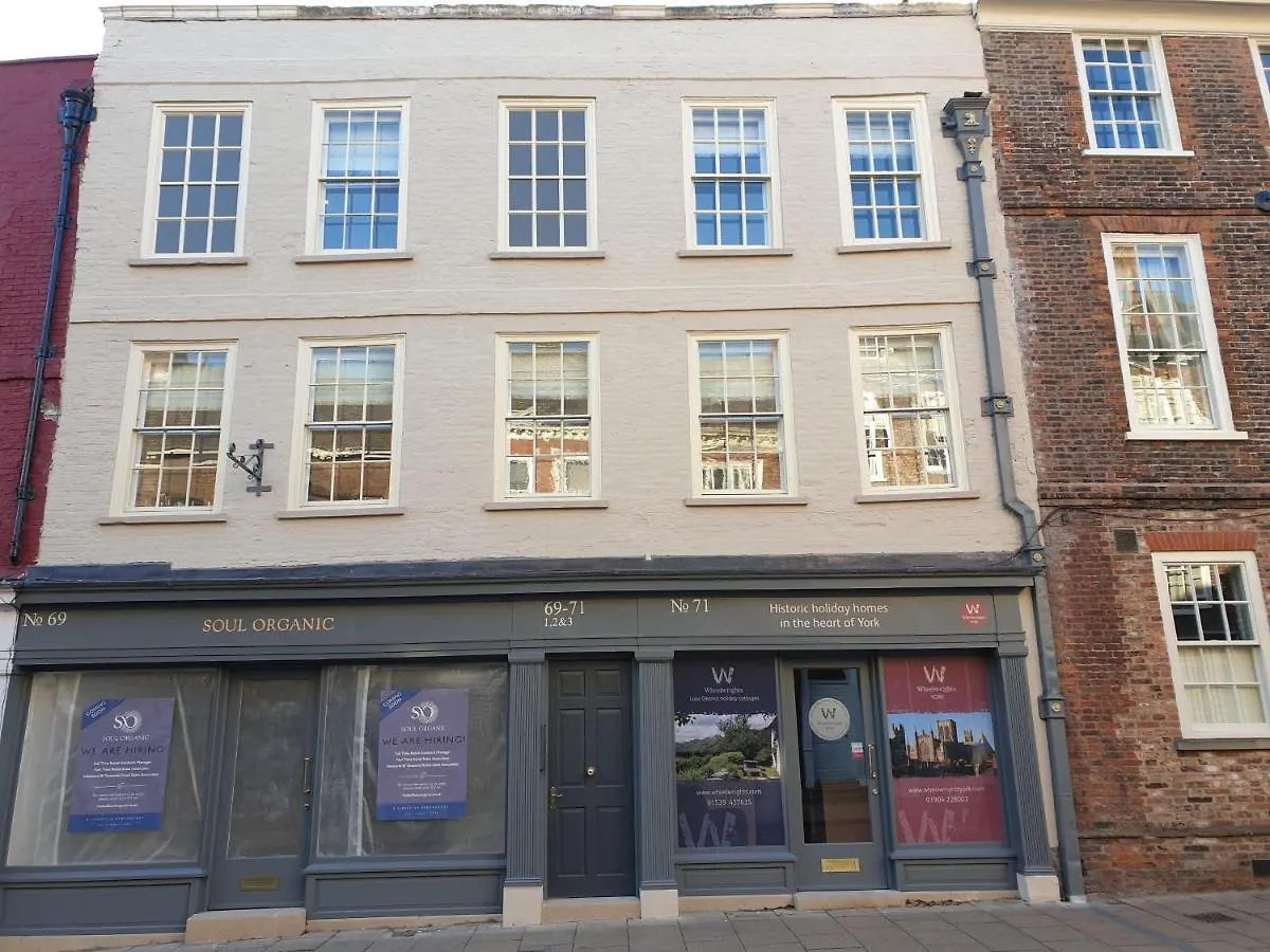 Apt 3, 71 Micklegate, Γιορκ